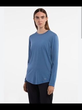 Arc'teryx Lana Long Sleeve Crew Neck Top